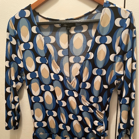 Dress - Picture 1 of 2